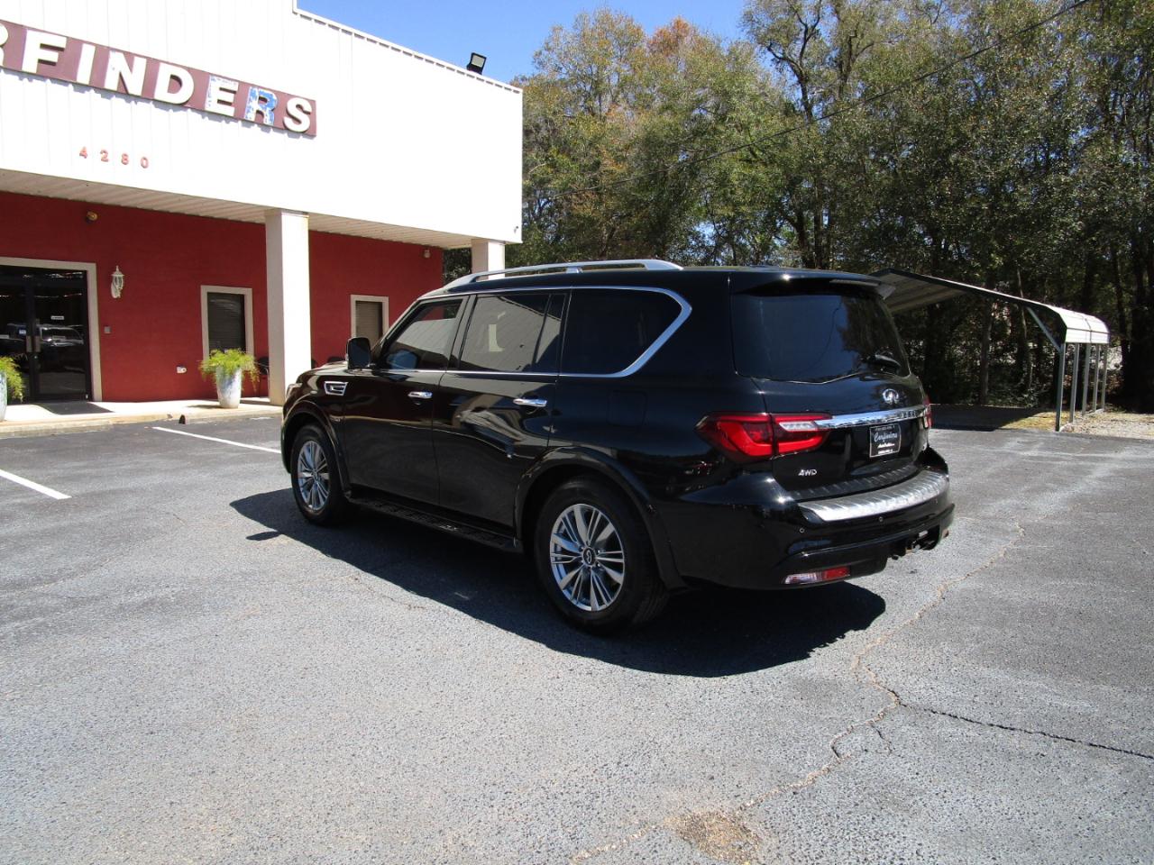 Infiniti QX80 LUXE AWD 2020
