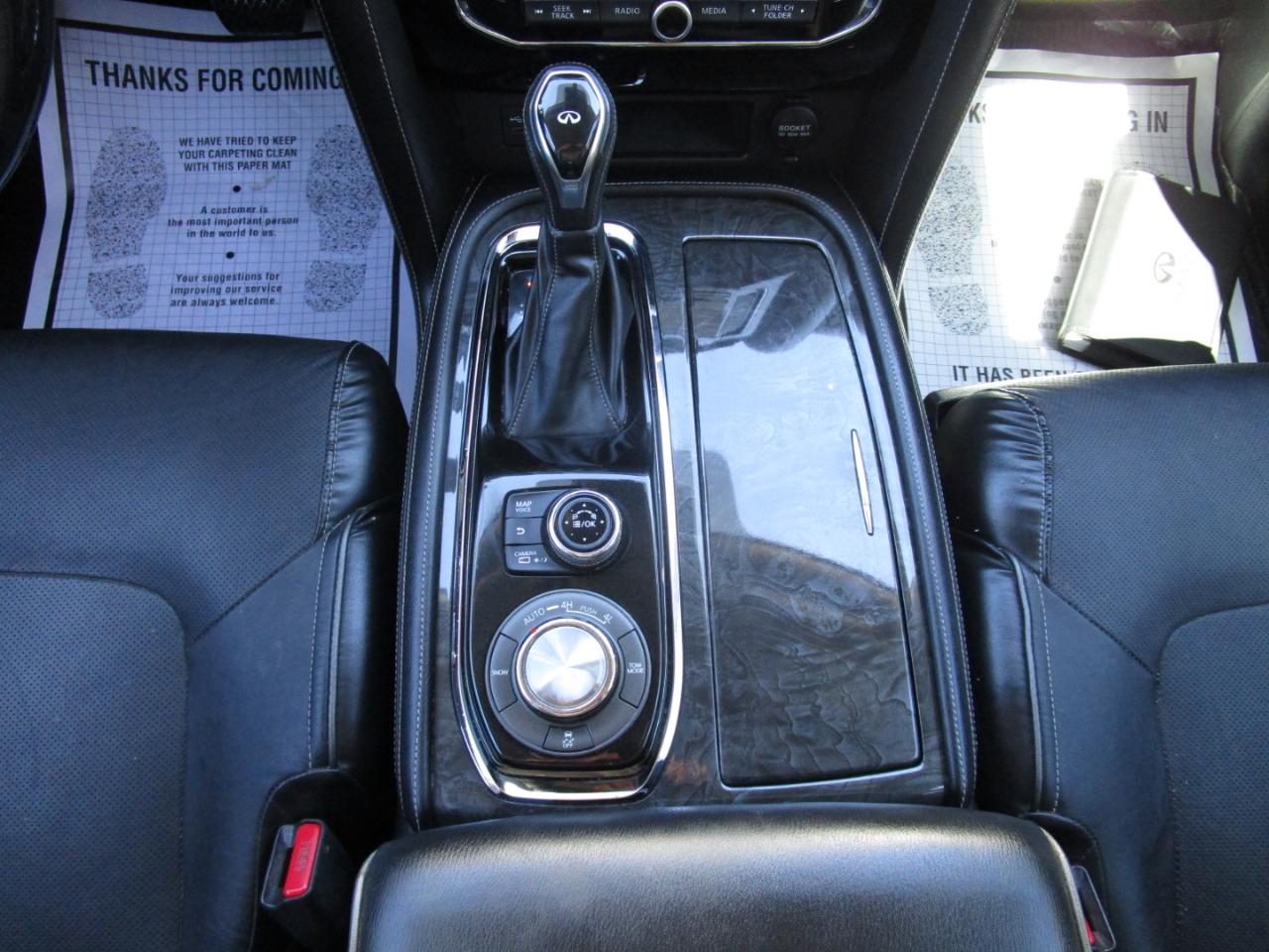 Infiniti QX80 LUXE AWD 2020