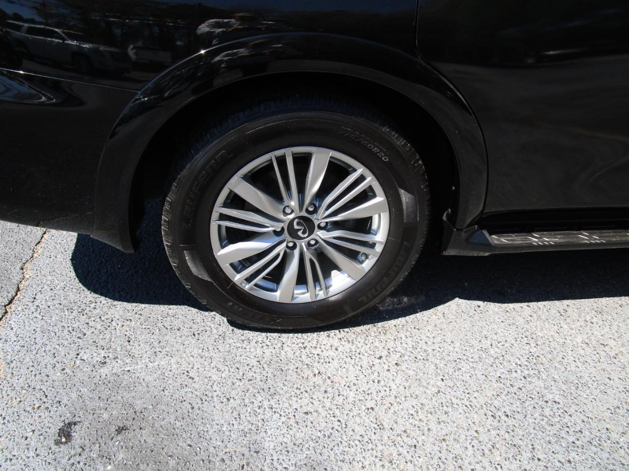 Infiniti QX80 LUXE AWD 2020