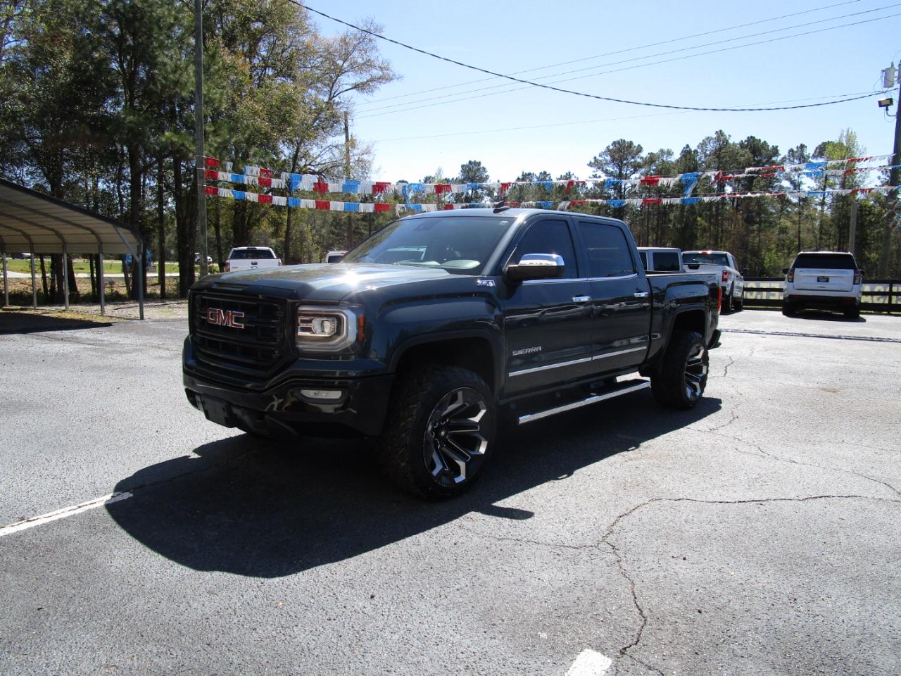 GMC Sierra 1500 4WD Crew Cab 143.5" SLT 2017