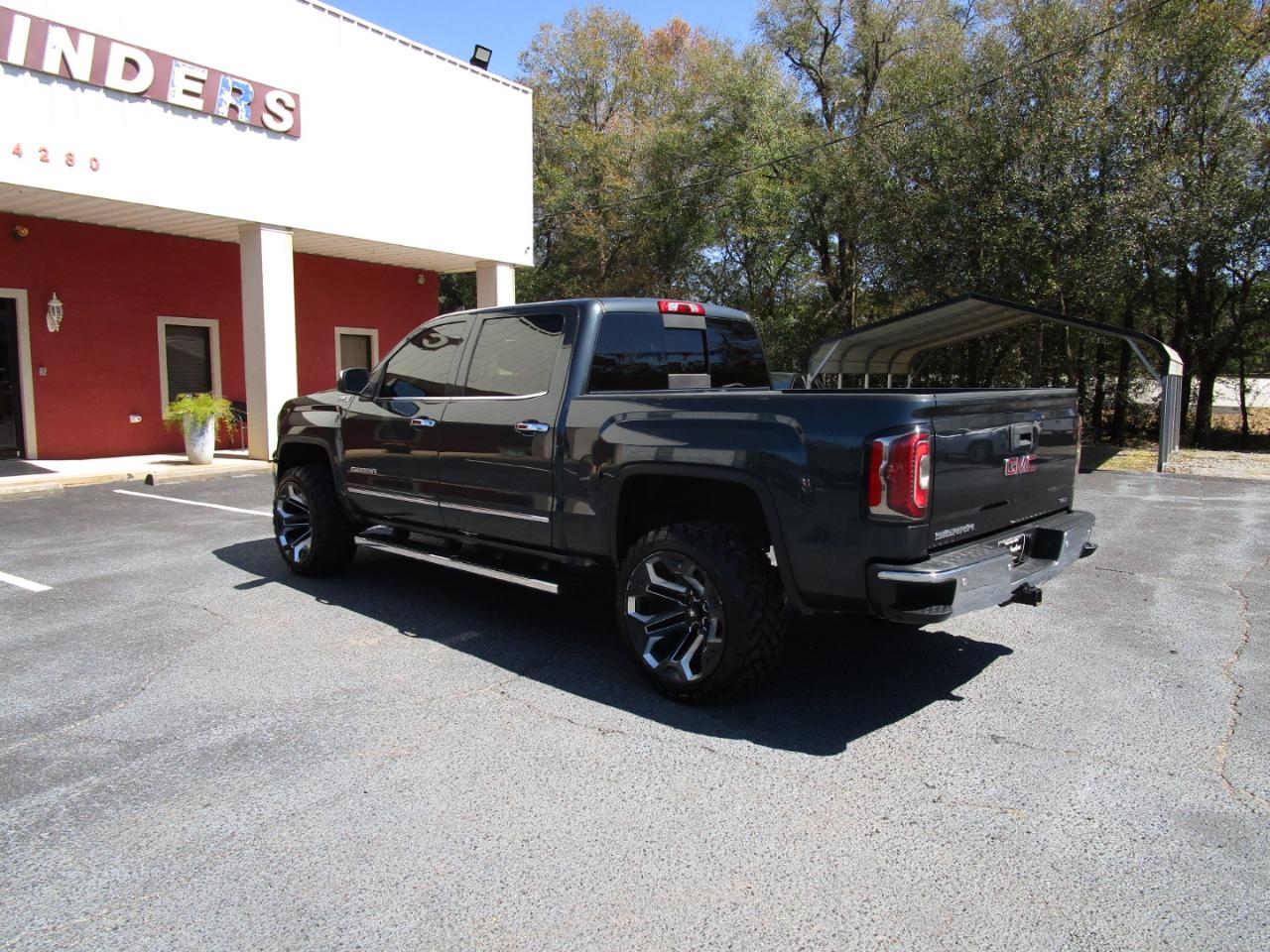 GMC Sierra 1500 4WD Crew Cab 143.5" SLT 2017