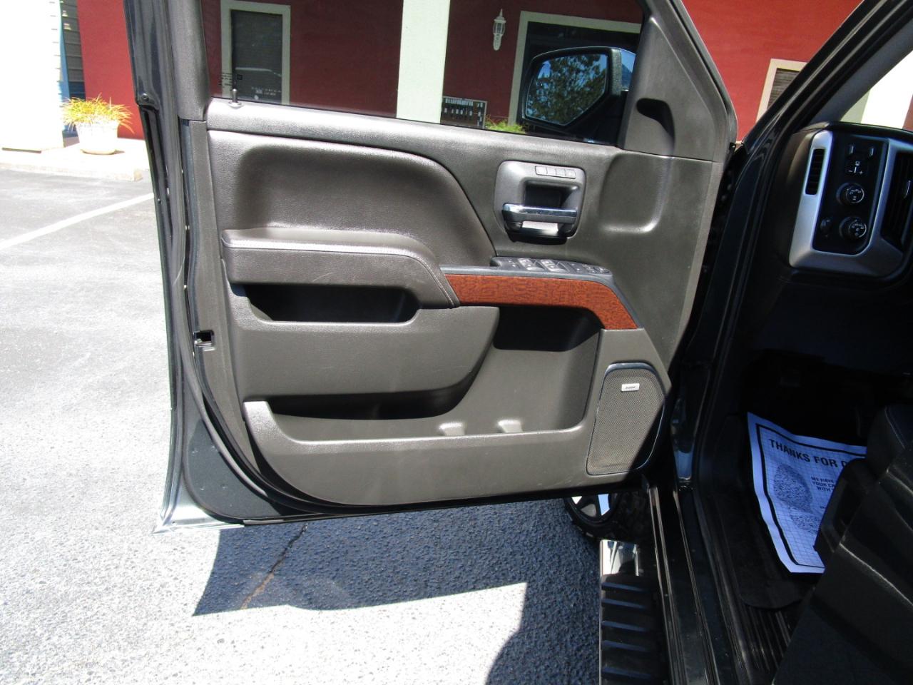 GMC Sierra 1500 4WD Crew Cab 143.5" SLT 2017