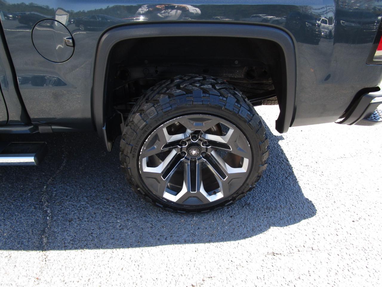 GMC Sierra 1500 4WD Crew Cab 143.5" SLT 2017