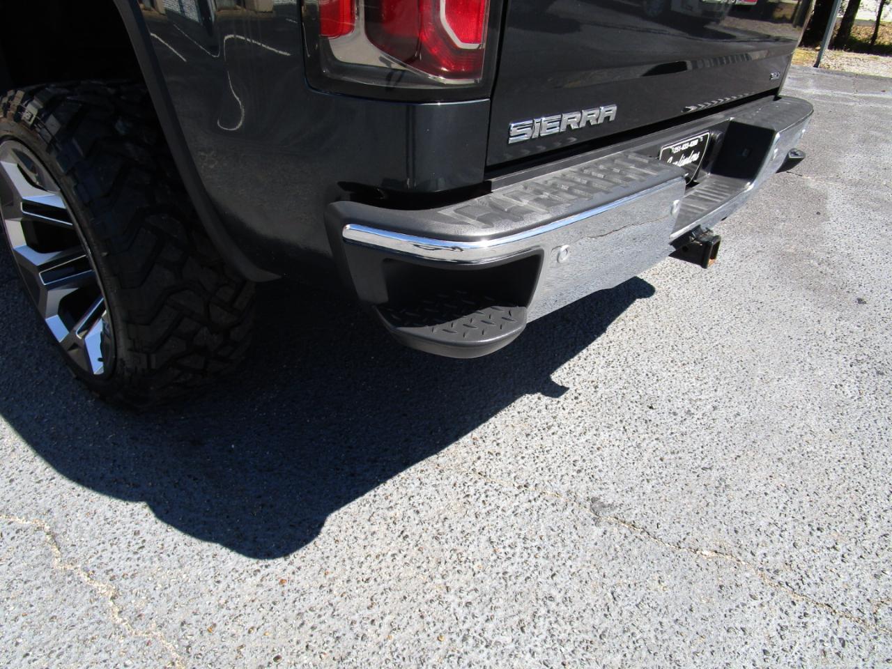 GMC Sierra 1500 4WD Crew Cab 143.5" SLT 2017