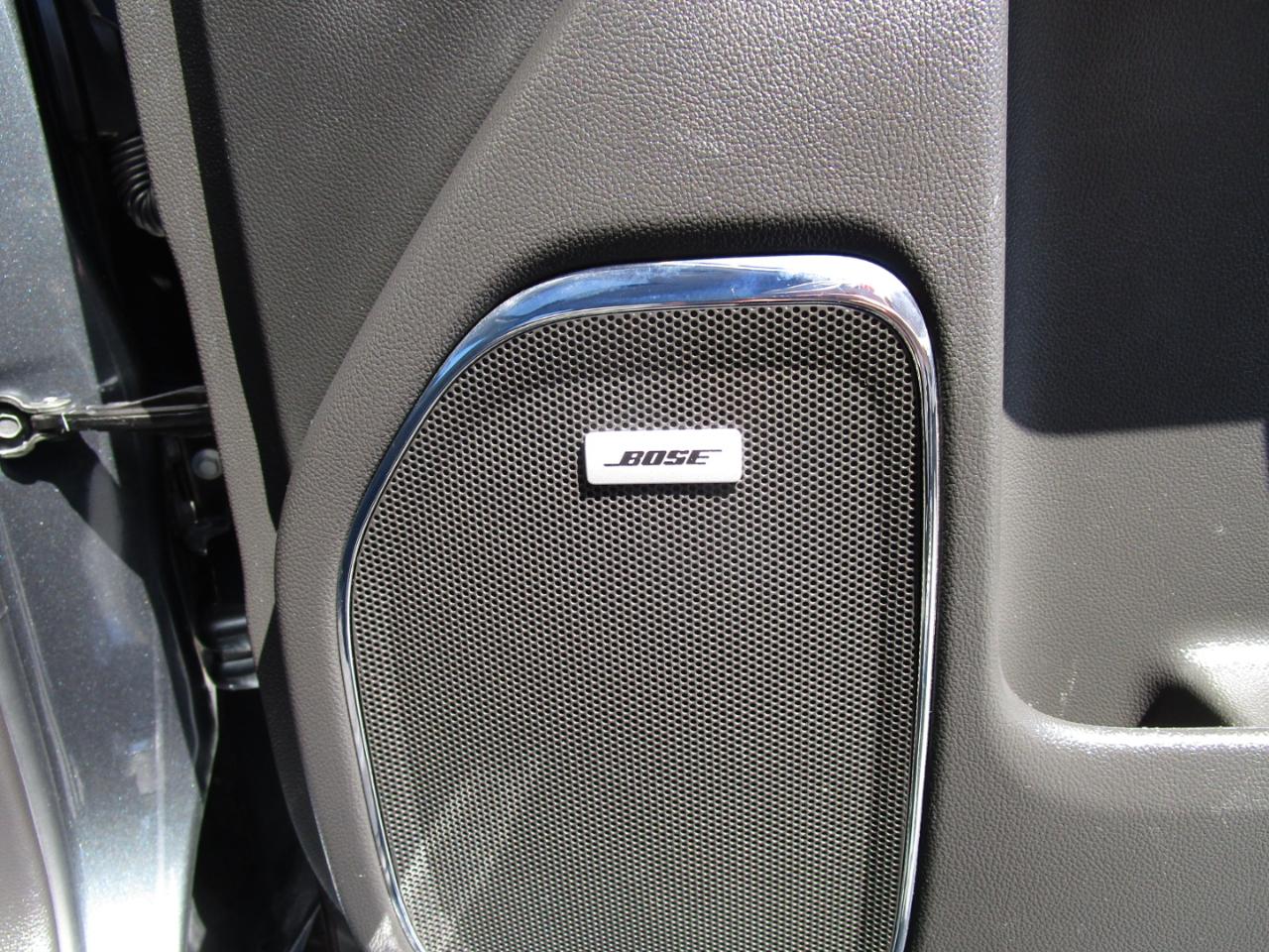 GMC Sierra 1500 4WD Crew Cab 143.5" SLT 2017