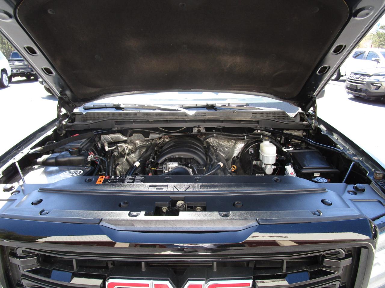 GMC Sierra 1500 4WD Crew Cab 143.5" SLT 2017