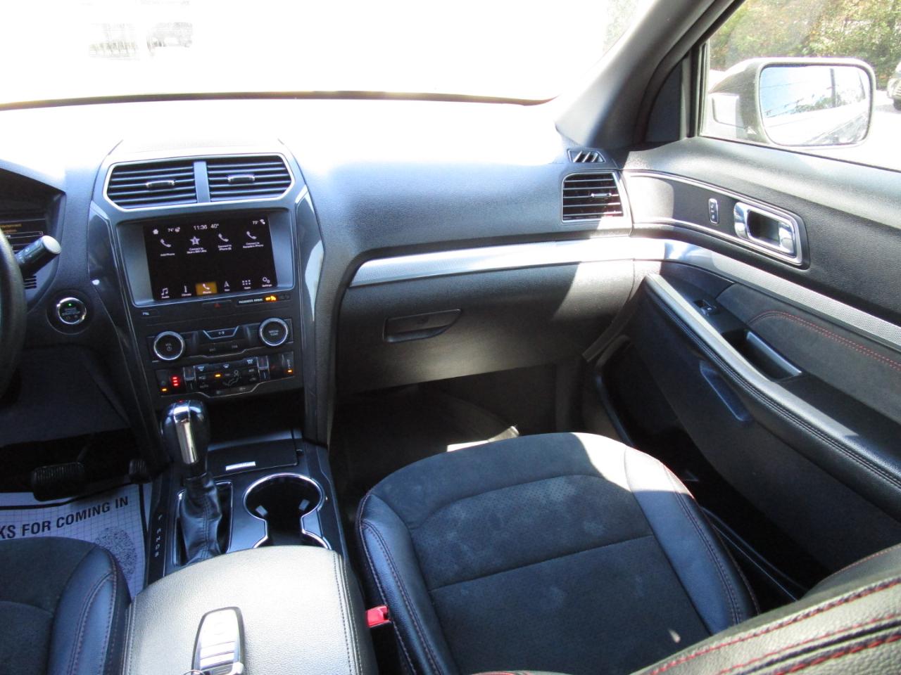 Ford Explorer XLT FWD 2019