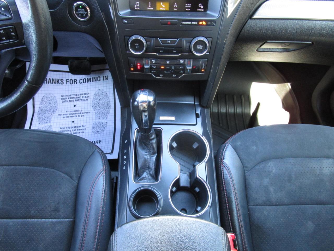 Ford Explorer XLT FWD 2019