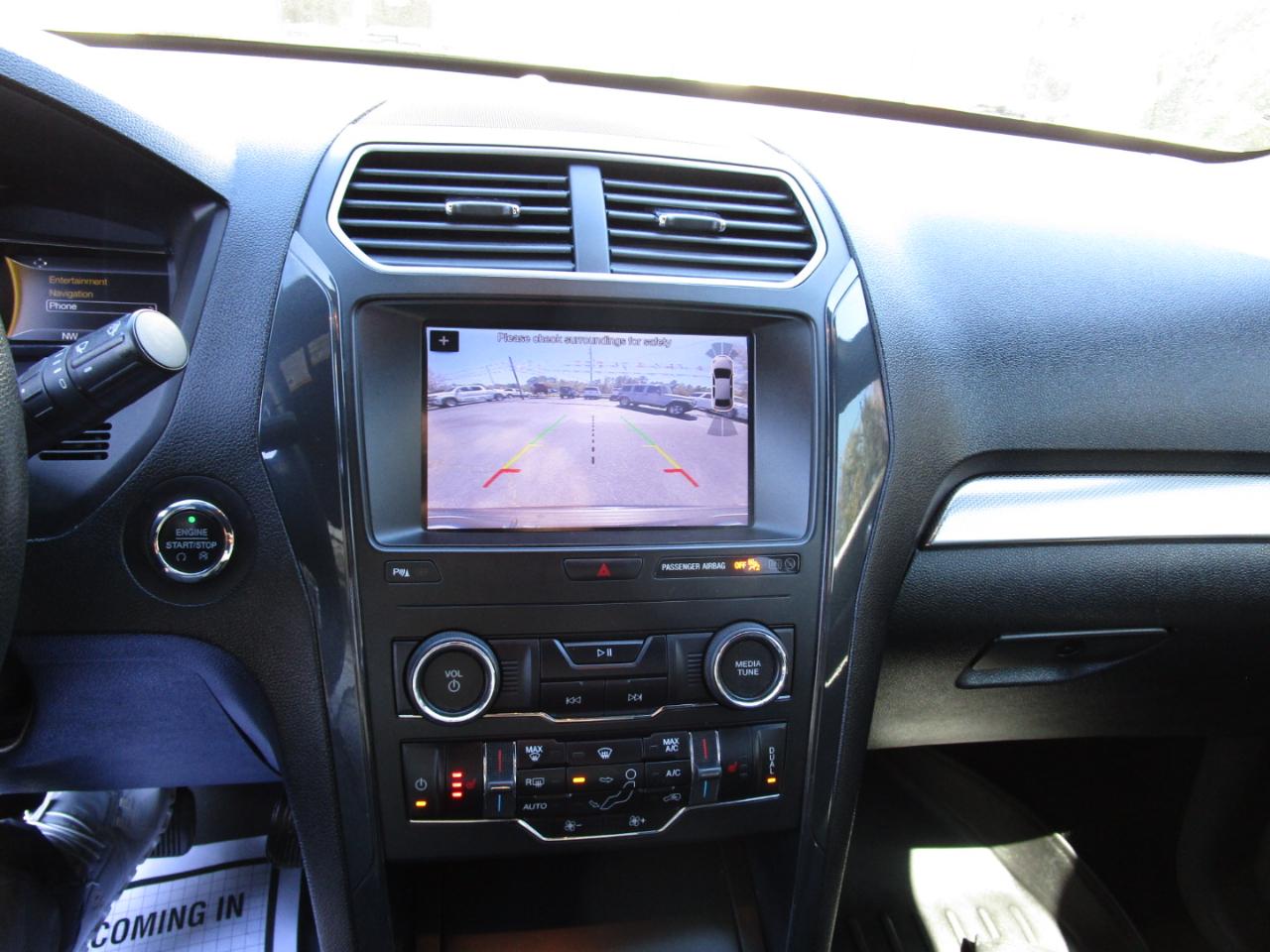 Ford Explorer XLT FWD 2019