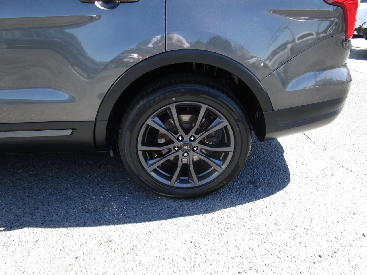 Ford Explorer XLT FWD 2019