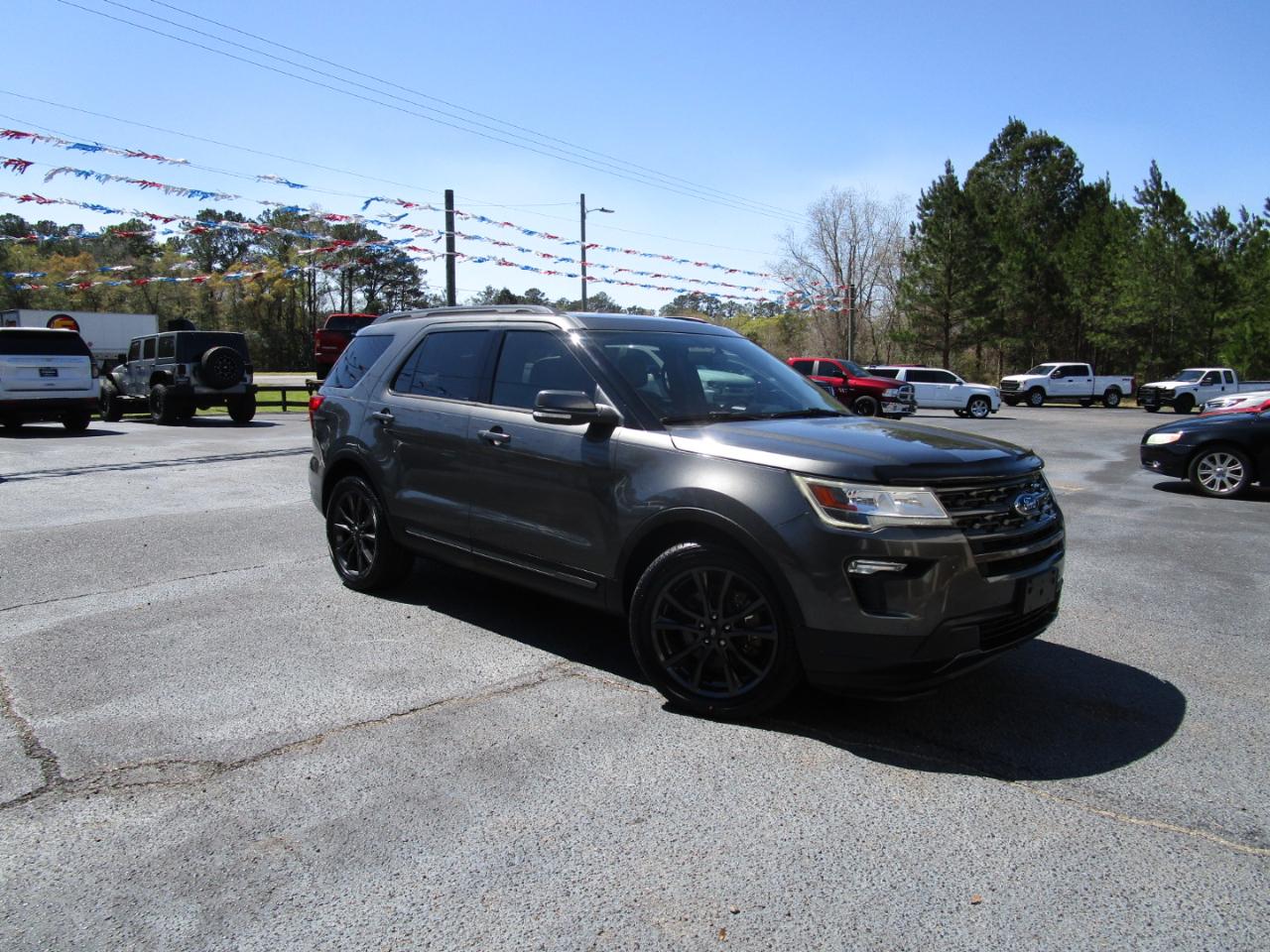 Ford Explorer XLT FWD 2019