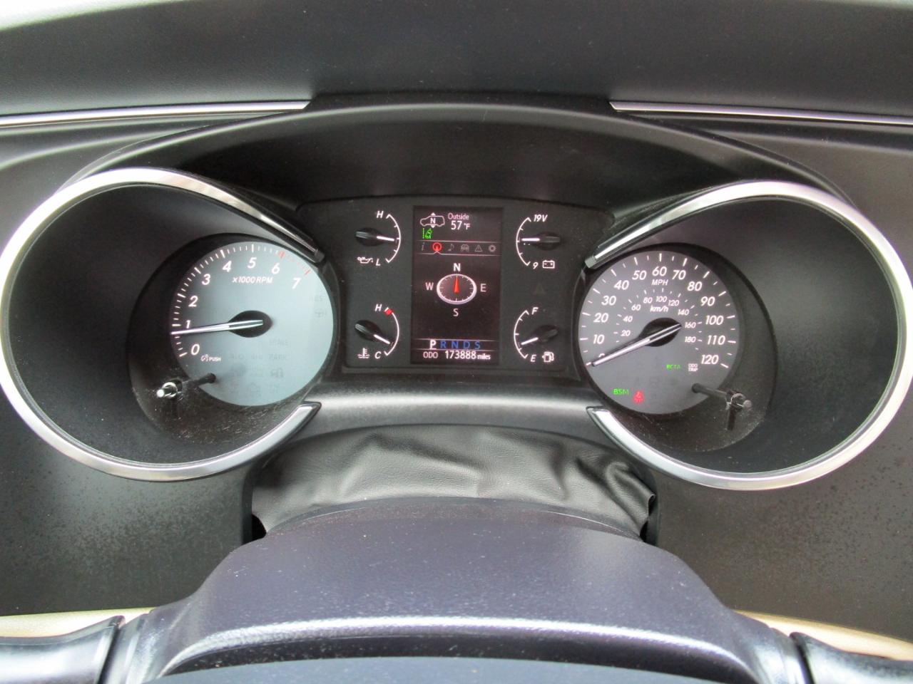 Toyota Sequoia Platinum RWD (Natl) 2018