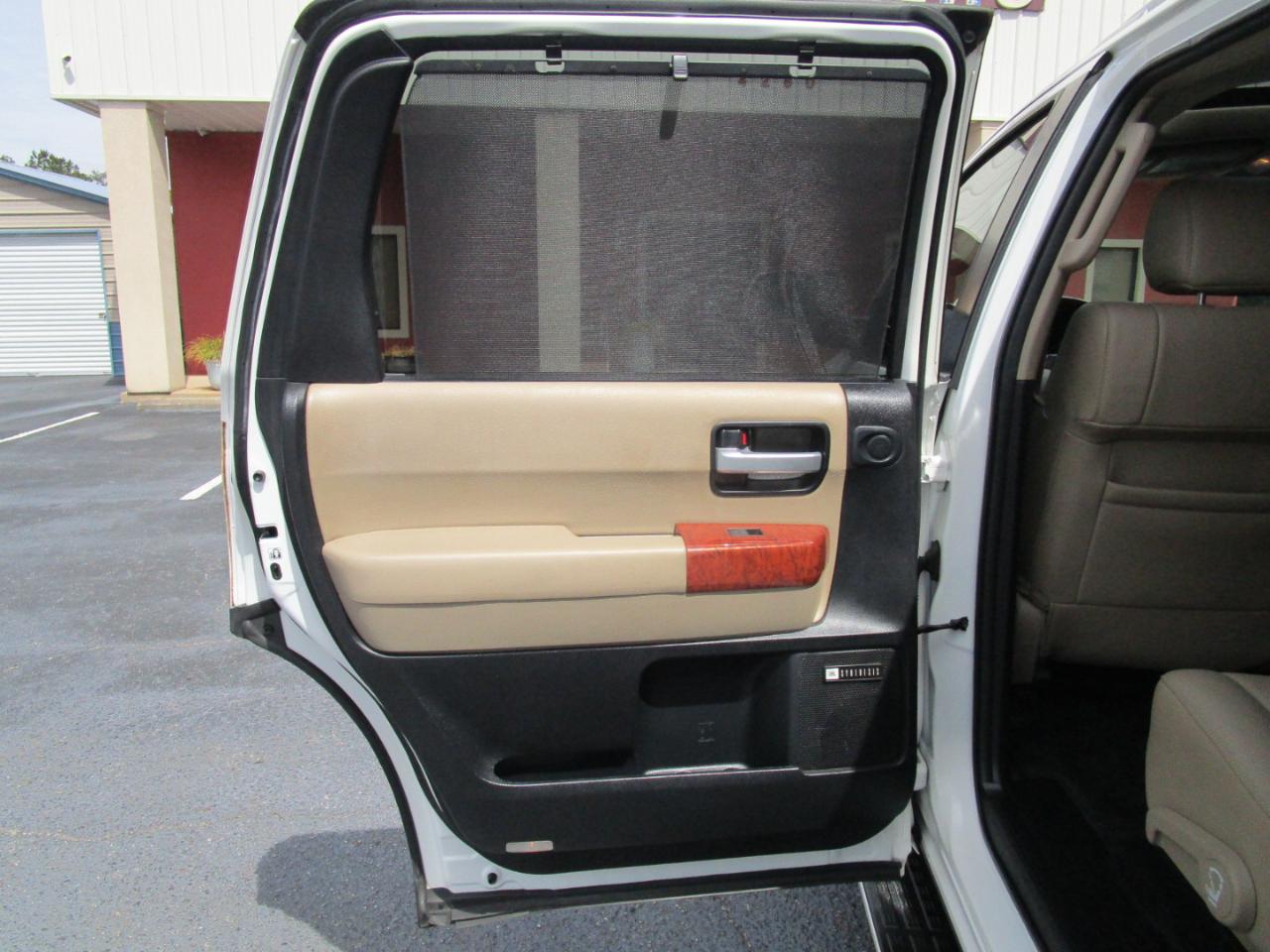 Toyota Sequoia Platinum RWD (Natl) 2018