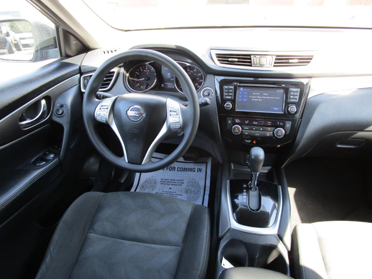 Nissan Rogue FWD 4dr SV 2015