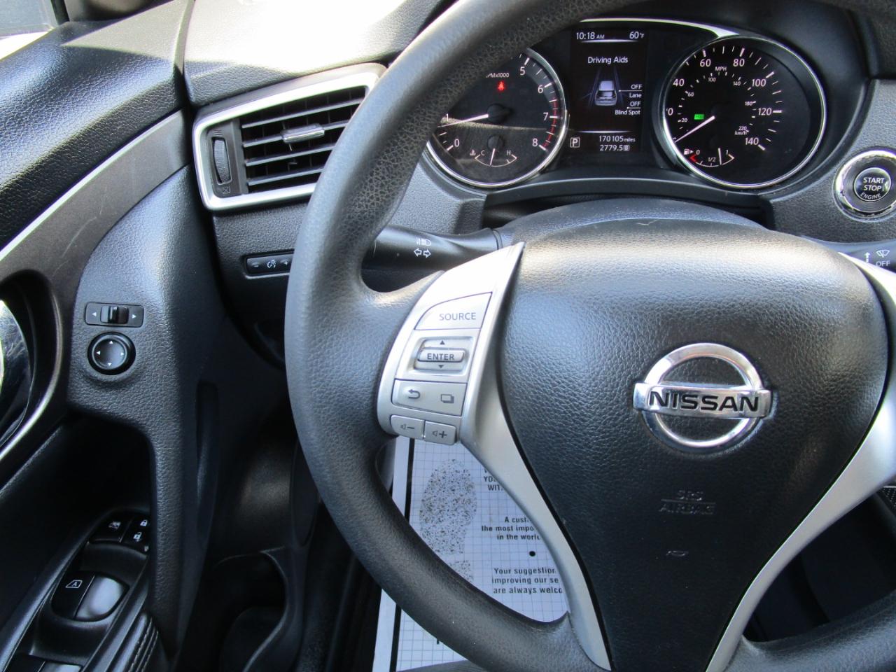 Nissan Rogue FWD 4dr SV 2015