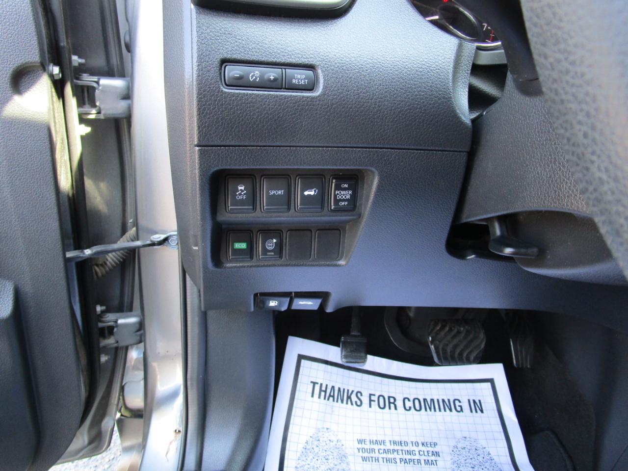 Nissan Rogue FWD 4dr SV 2015