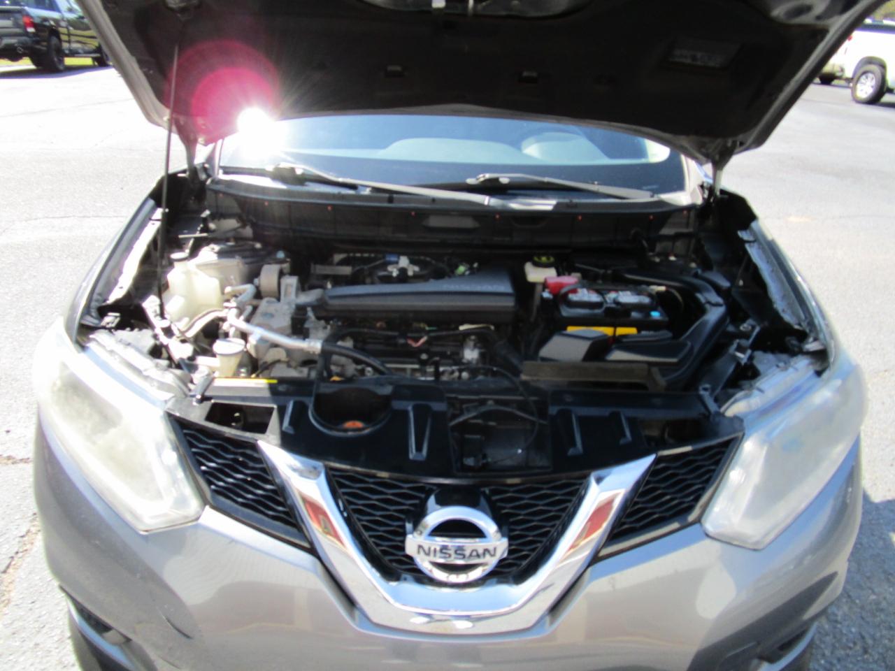 Nissan Rogue FWD 4dr SV 2015