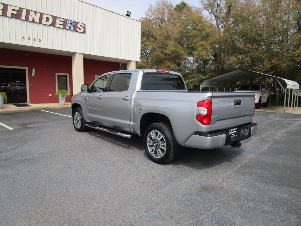 Toyota Tundra 4WD Platinum CrewMax 5.5' Bed (Natl) 2021