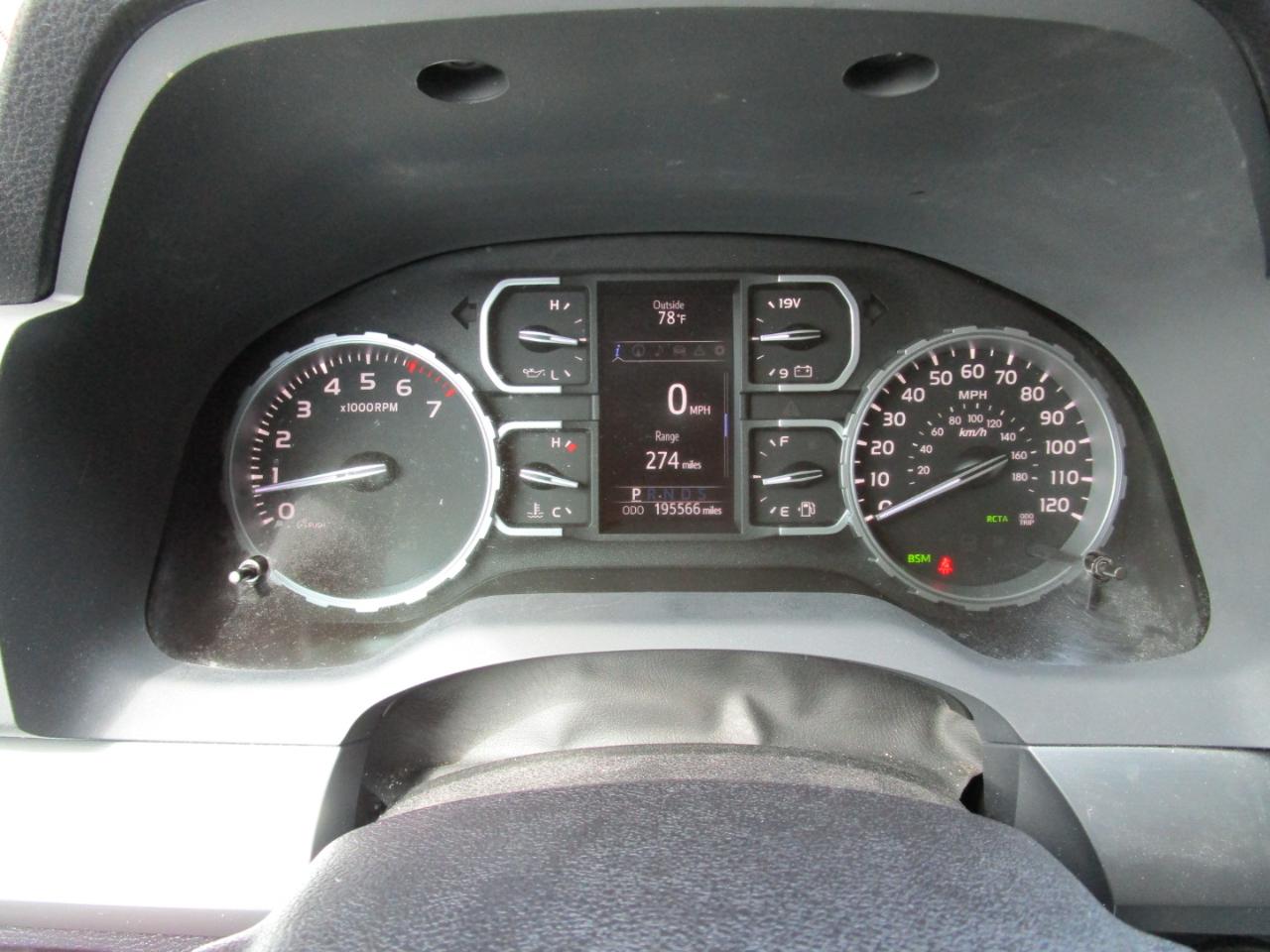 Toyota Tundra 4WD Platinum CrewMax 5.5' Bed (Natl) 2021