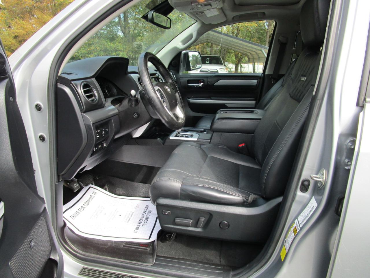 Toyota Tundra 4WD Platinum CrewMax 5.5' Bed (Natl) 2021