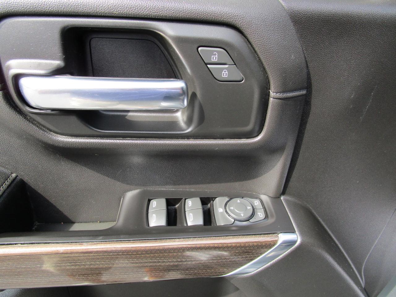 Chevrolet Silverado 1500 2WD Crew Cab 147" LT 2019