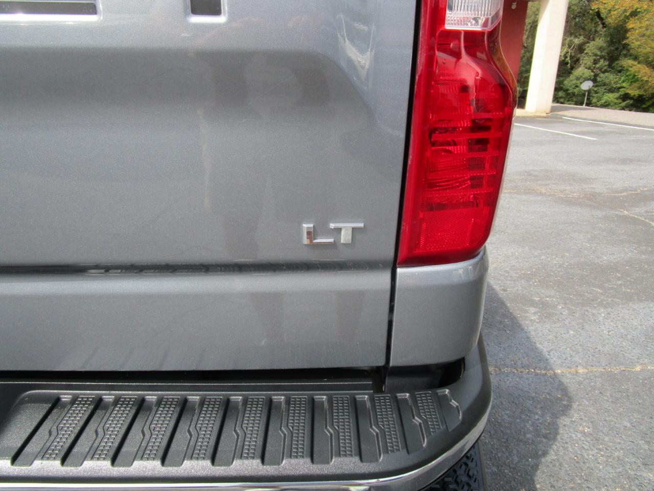 Chevrolet Silverado 1500 2WD Crew Cab 147" LT 2019