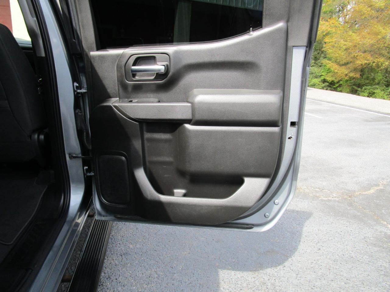 Chevrolet Silverado 1500 2WD Crew Cab 147" LT 2019