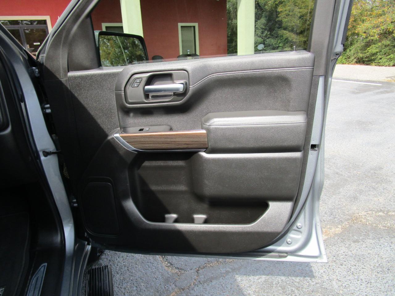 Chevrolet Silverado 1500 2WD Crew Cab 147" LT 2019