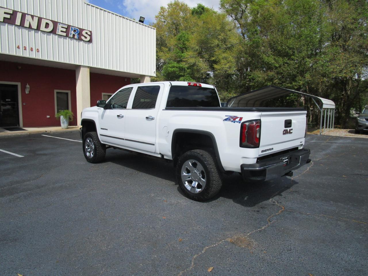 GMC Sierra 1500 4WD Crew Cab 143.5" SLT 2016