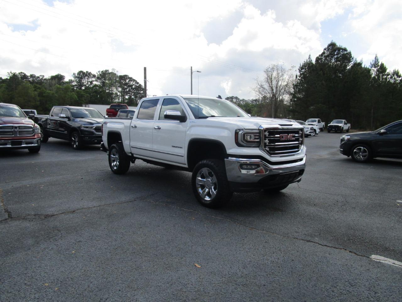 GMC Sierra 1500 4WD Crew Cab 143.5" SLT 2016
