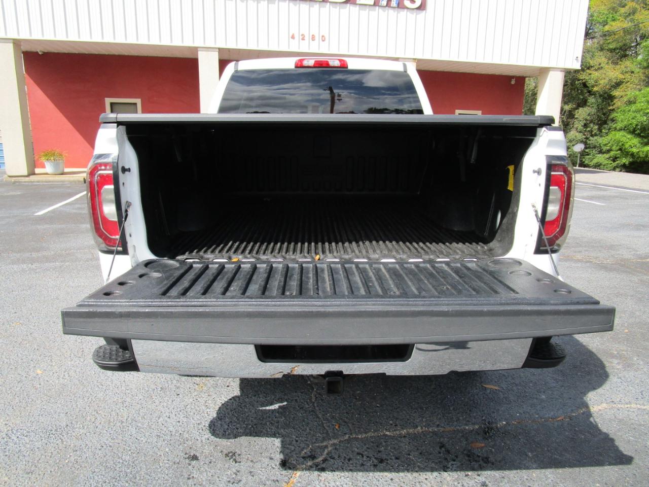 GMC Sierra 1500 4WD Crew Cab 143.5" SLT 2016