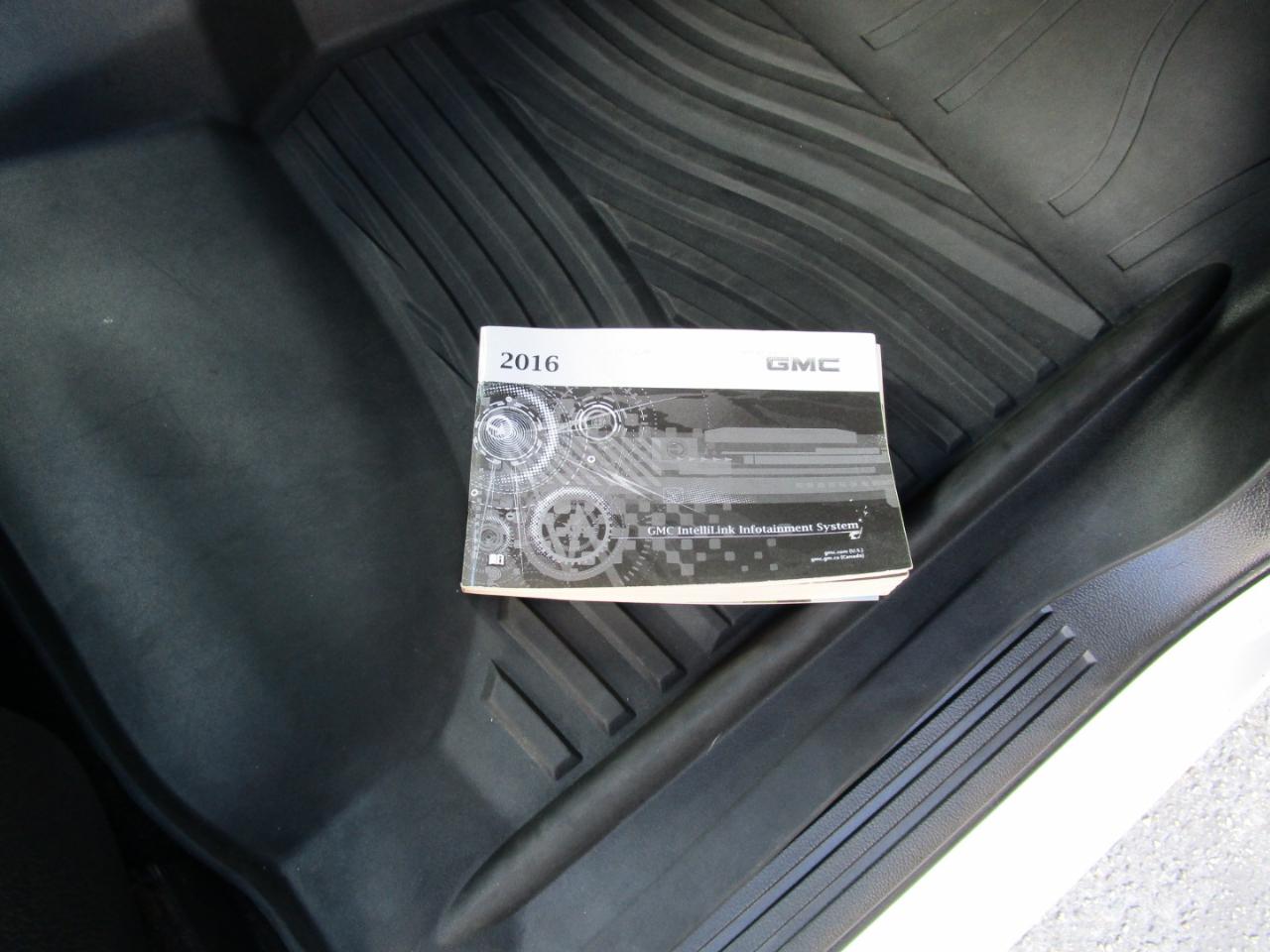 GMC Sierra 1500 4WD Crew Cab 143.5" SLT 2016