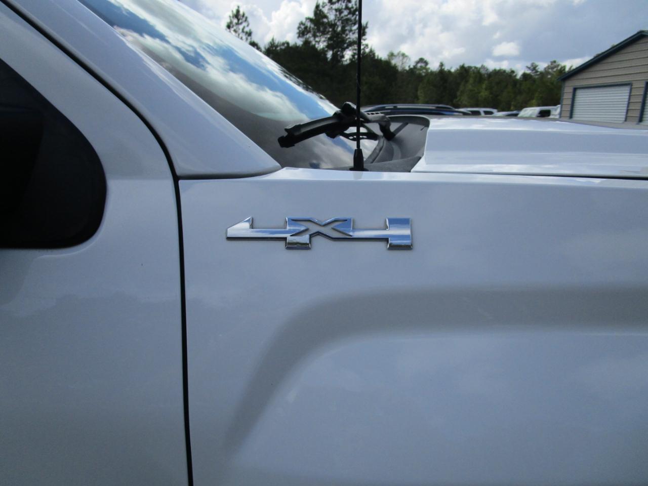 GMC Sierra 1500 4WD Crew Cab 143.5" SLT 2016