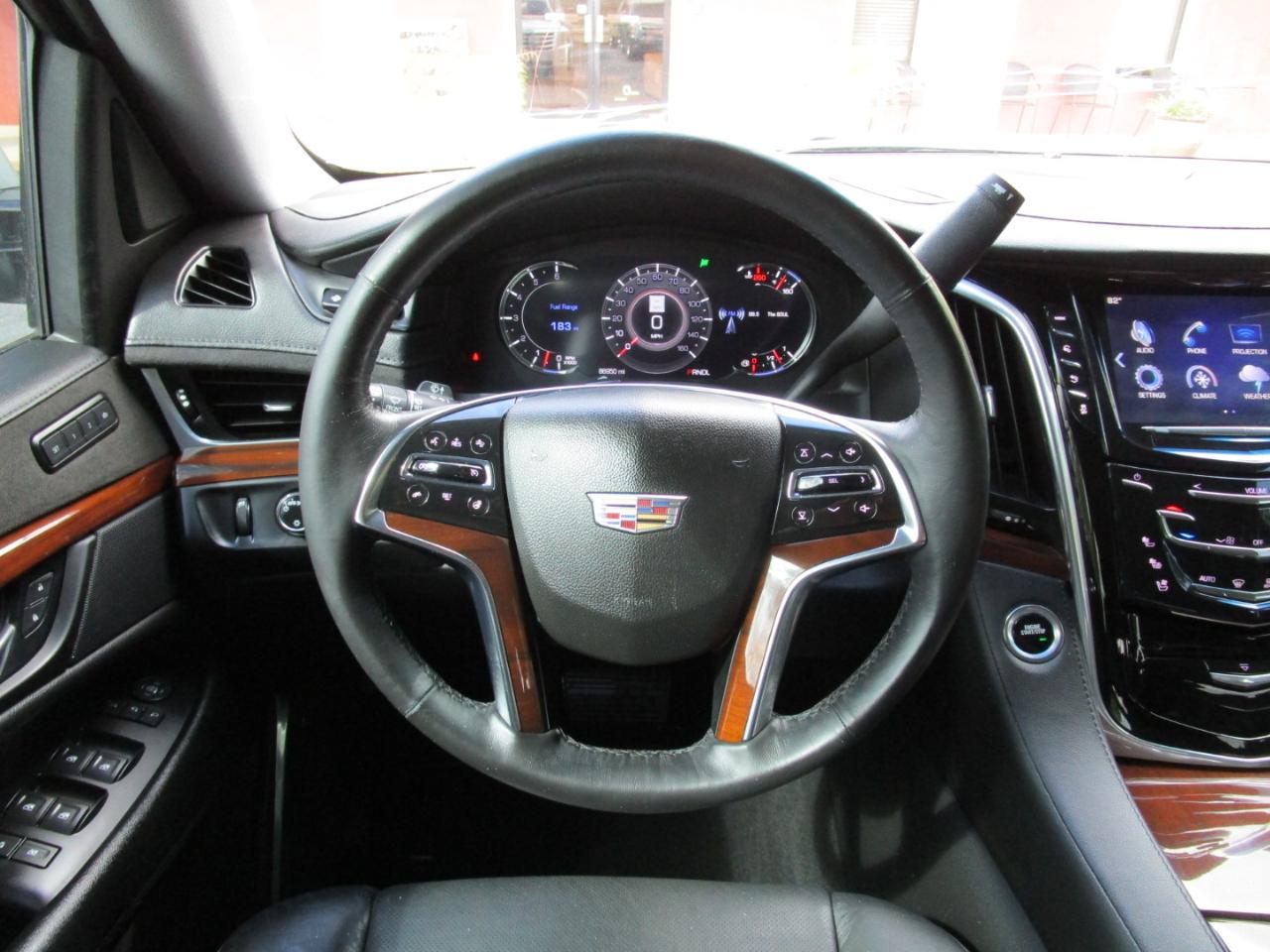 Cadillac Escalade 2WD 4dr Luxury 2020