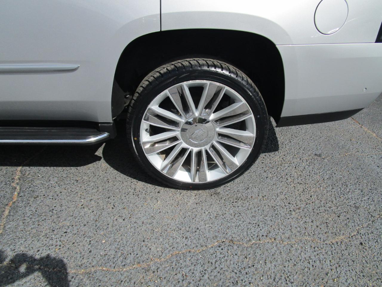 Cadillac Escalade 2WD 4dr Luxury 2020