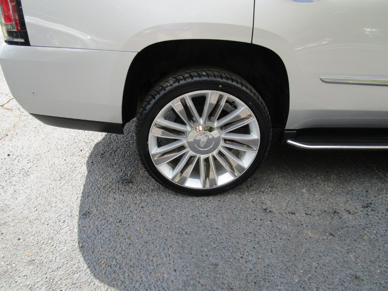 Cadillac Escalade 2WD 4dr Luxury 2020