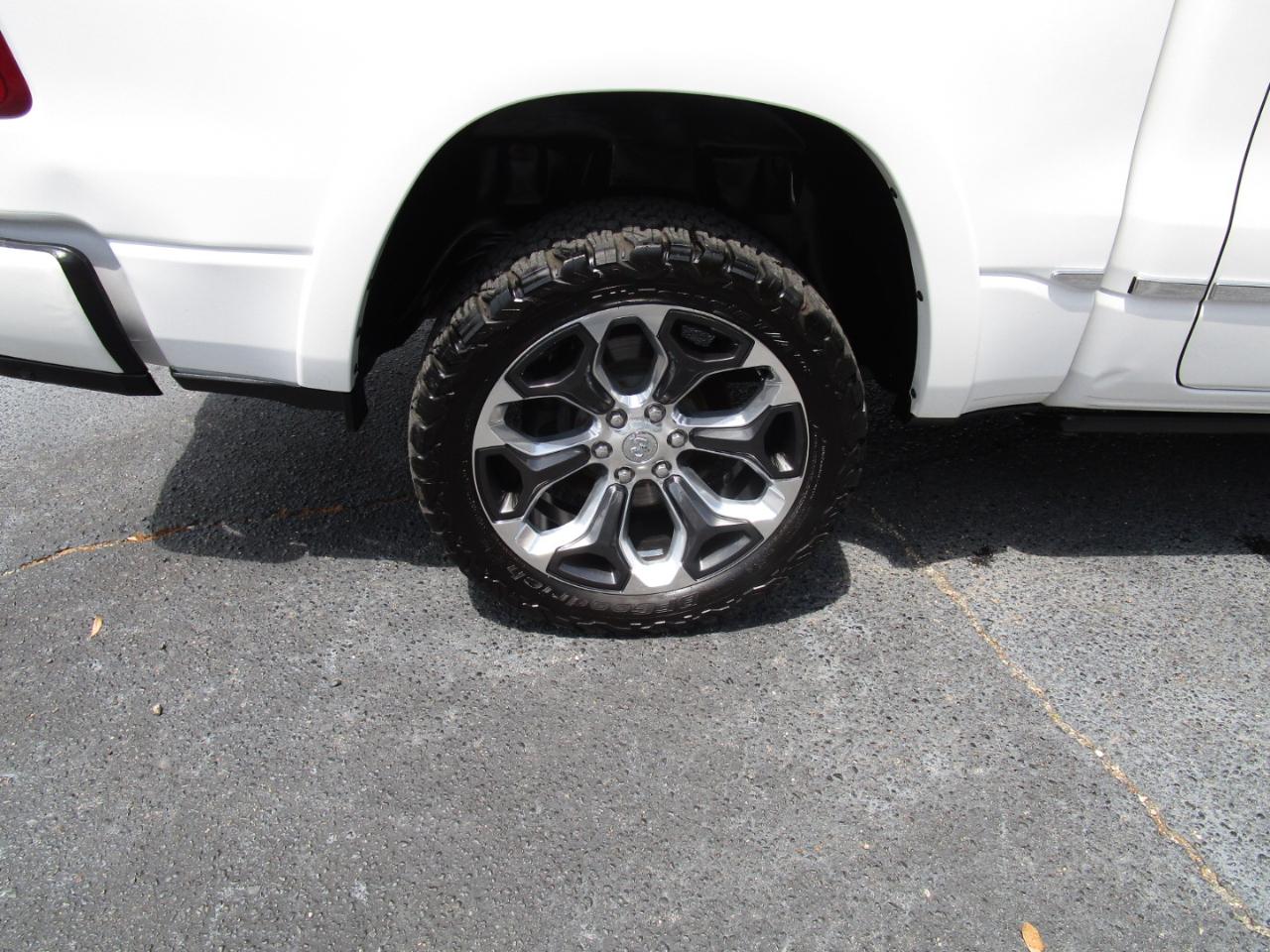 RAM 1500 Limited 4x4 Crew Cab 5'7" Box 2019