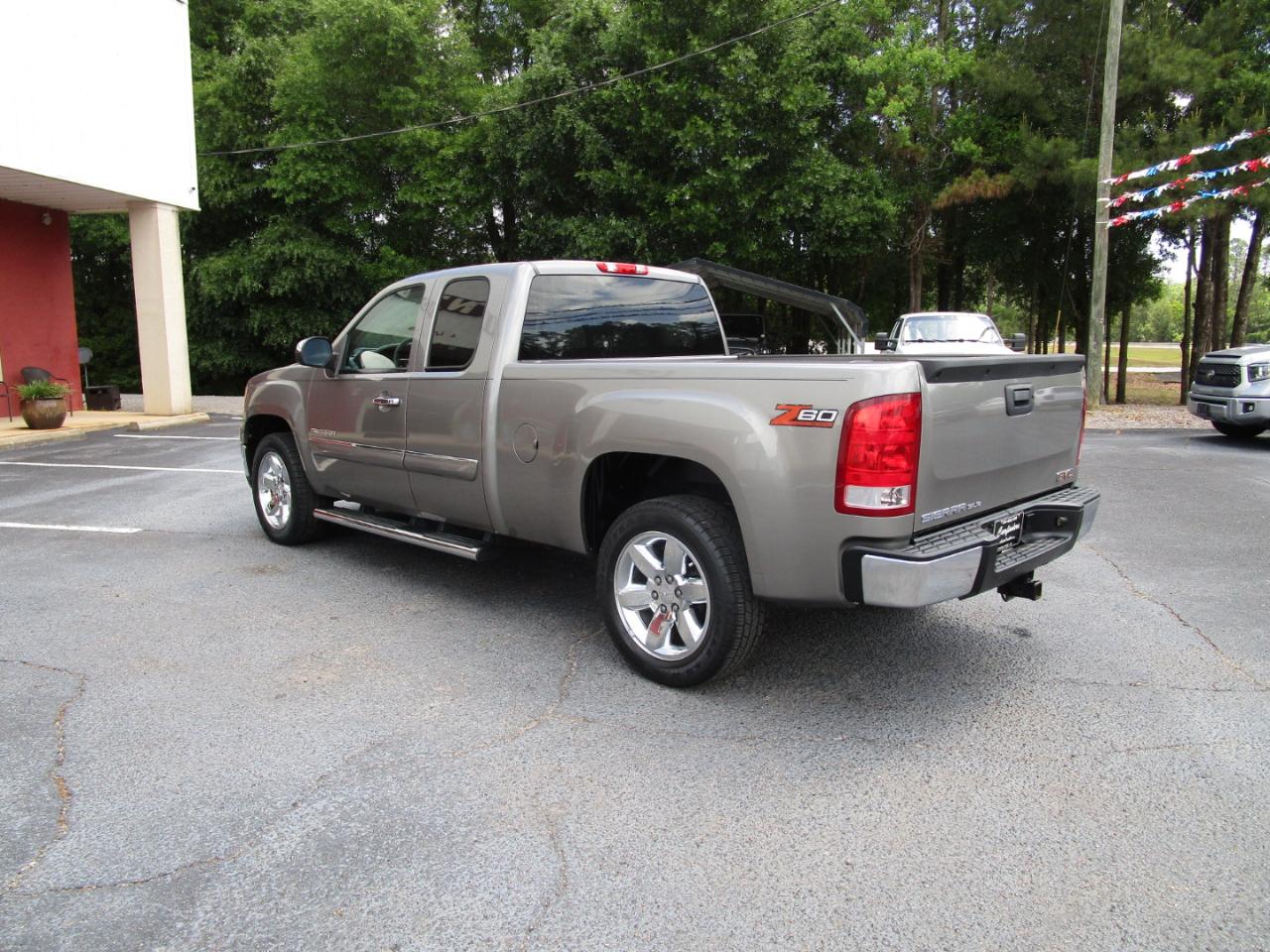 GMC Sierra 1500 2WD Ext Cab 143.5" SLE 2013