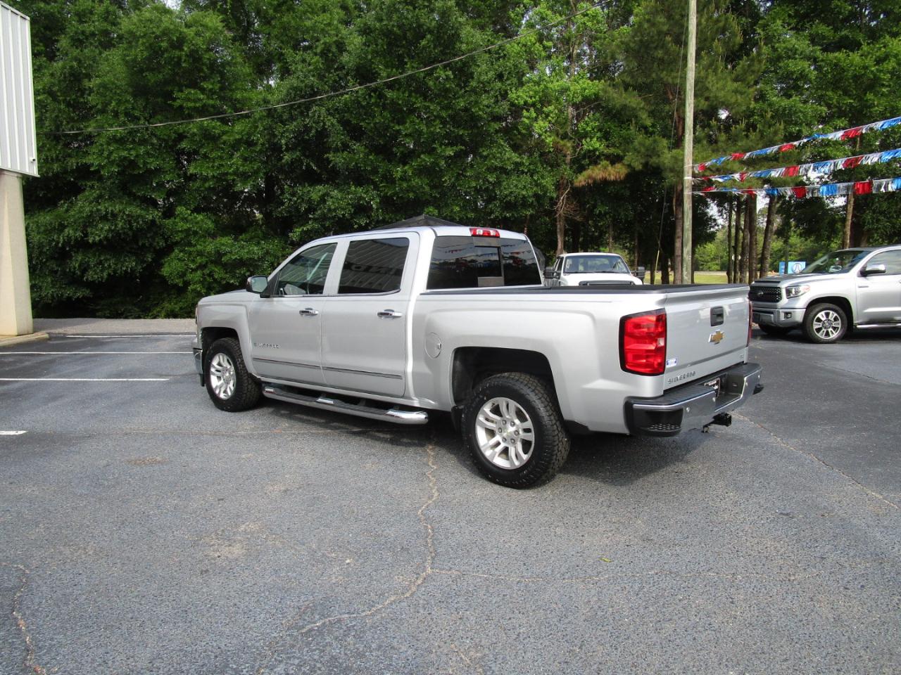 Chevrolet Silverado 1500 2WD Crew Cab 143.5" LTZ w/1LZ 2015