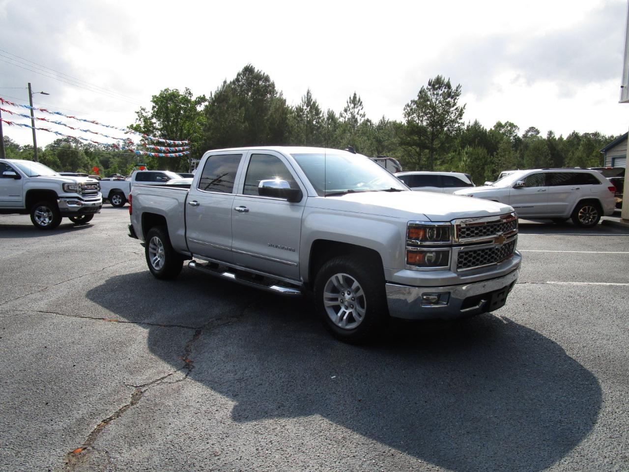 Chevrolet Silverado 1500 2WD Crew Cab 143.5" LTZ w/1LZ 2015