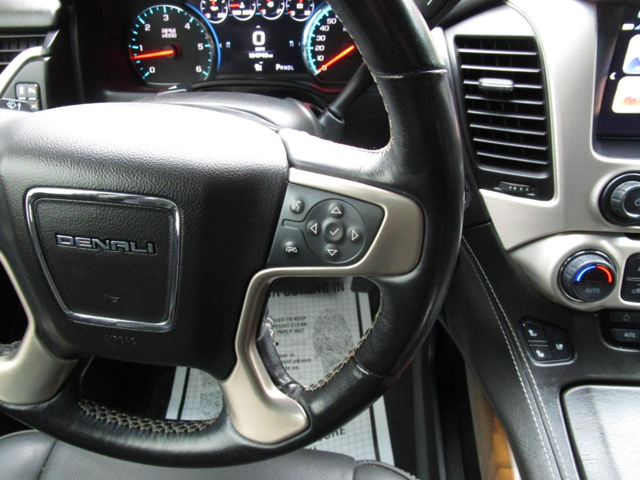 GMC Yukon 2WD 4dr Denali 2020