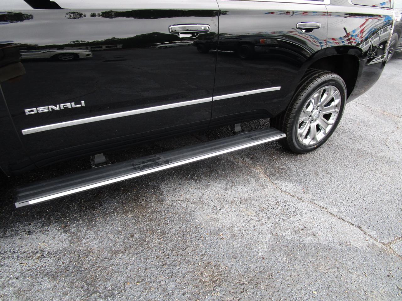 GMC Yukon 2WD 4dr Denali 2020