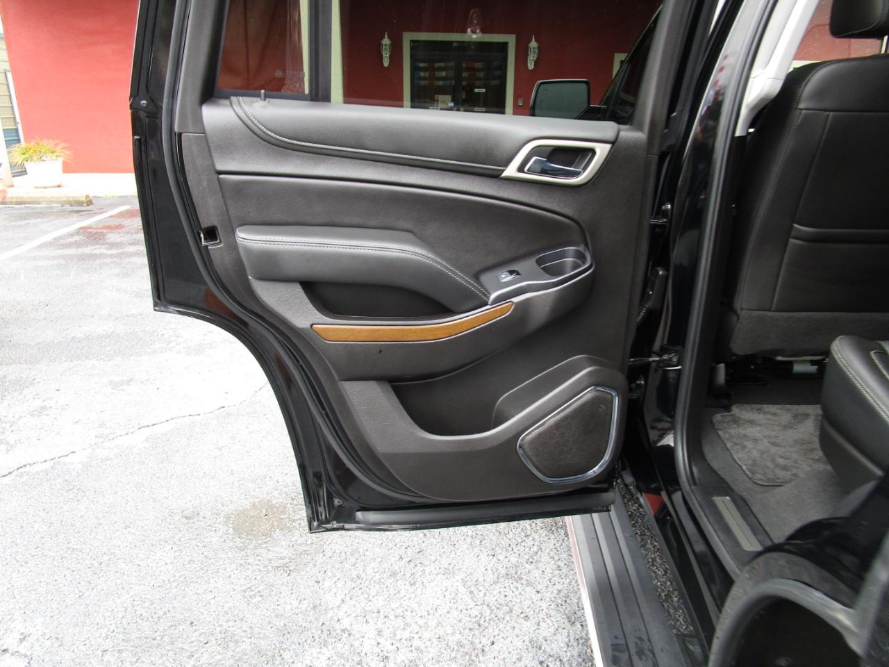 GMC Yukon 2WD 4dr Denali 2020