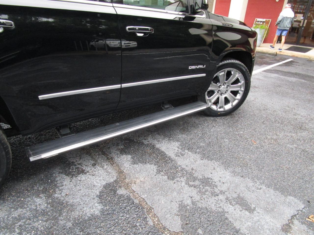 GMC Yukon 2WD 4dr Denali 2020