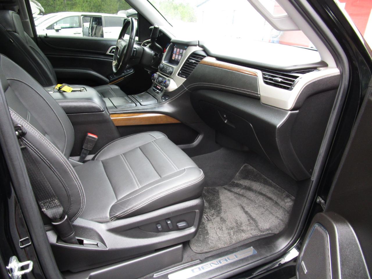 GMC Yukon 2WD 4dr Denali 2020