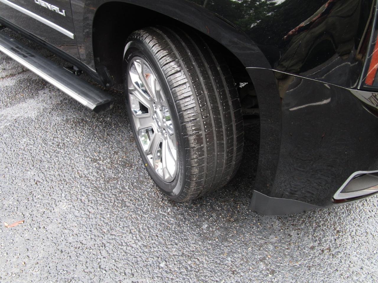 GMC Yukon 2WD 4dr Denali 2020