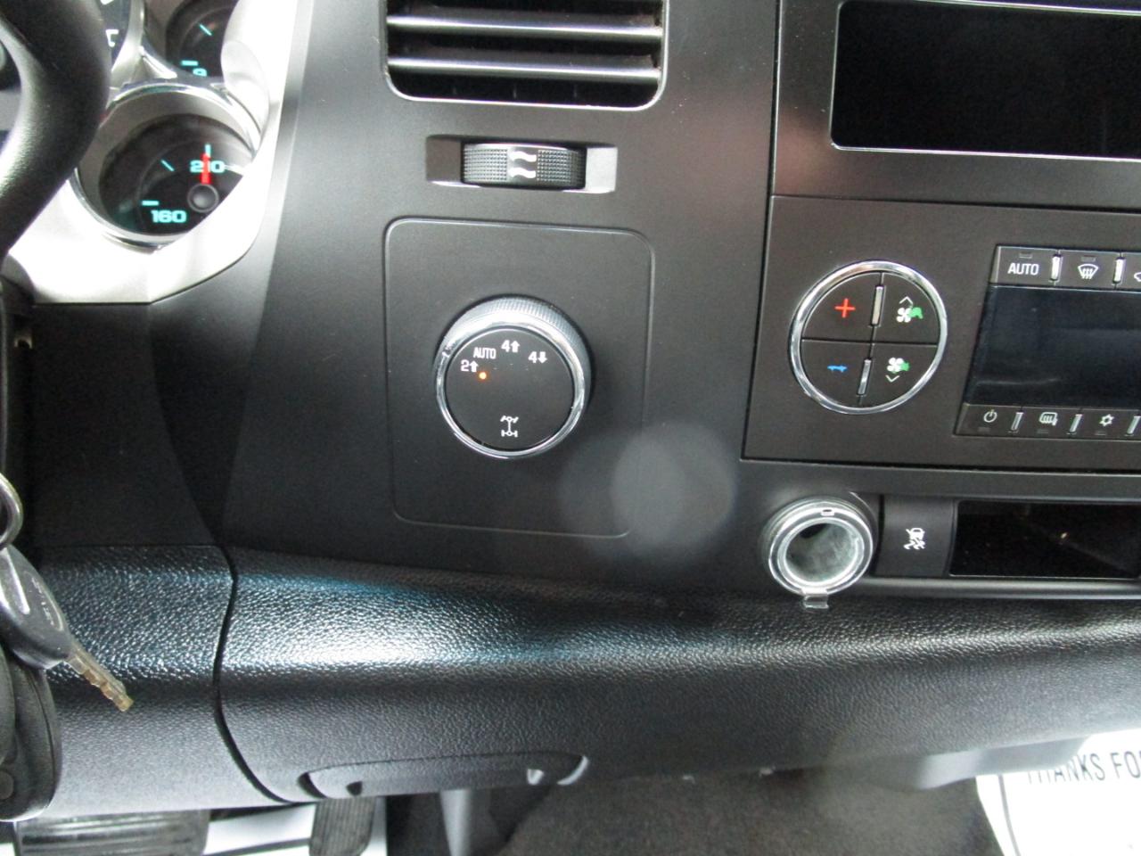 GMC Sierra 1500 4WD Crew Cab 143.5" SLE 2009