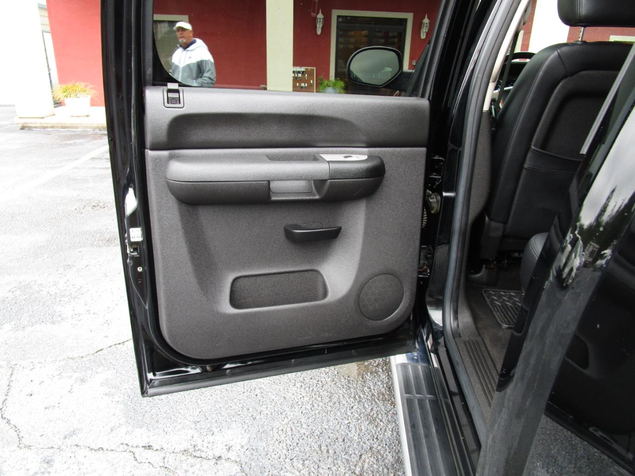 GMC Sierra 1500 4WD Crew Cab 143.5" SLE 2009