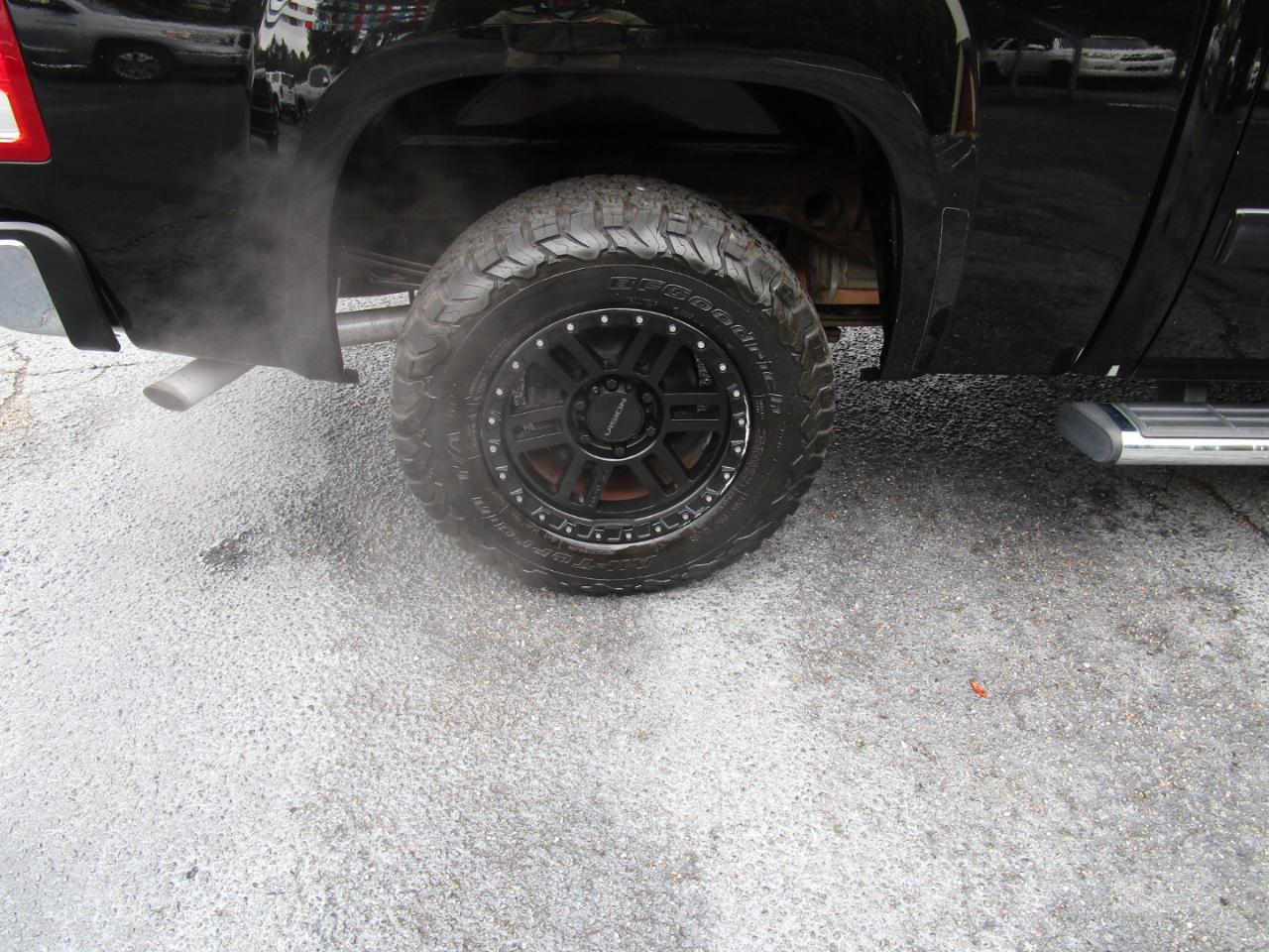 GMC Sierra 1500 4WD Crew Cab 143.5" SLE 2009