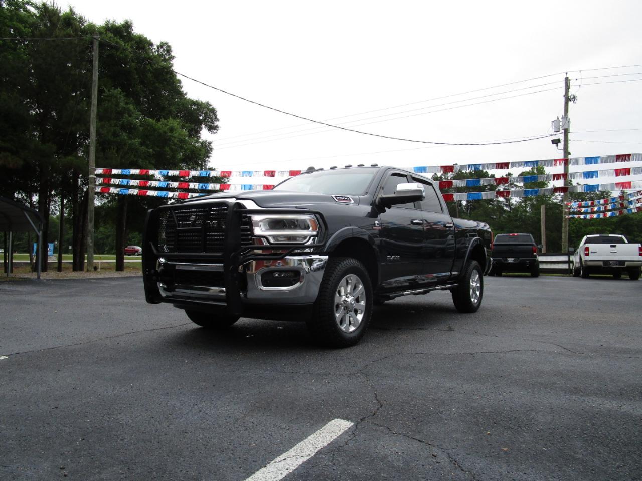 RAM 2500 Laramie 4x4 Crew Cab 6'4" Box 2022